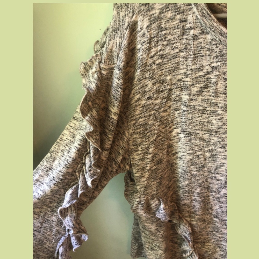 Grey Ruffled Sweater - Picture 4 of 5